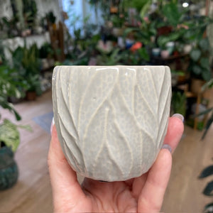 _Mini kerámia kaspó "Leaf" 6cm - Két színben - Tropical Home 
