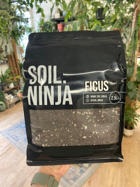Soil Ninja Prémium fikusz keverék - 2,5 liter
